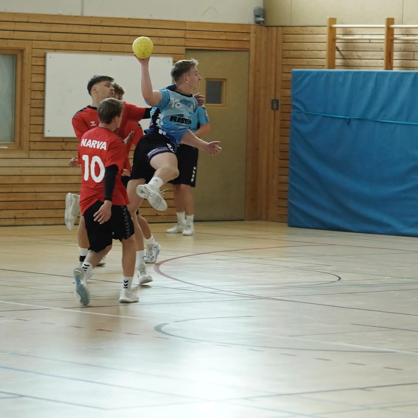 Foto 4 zum Beitrag 📸 Spielbericht | SG Hermsdorf-Waidmannslust – @sgnarva_maenner (36:37)