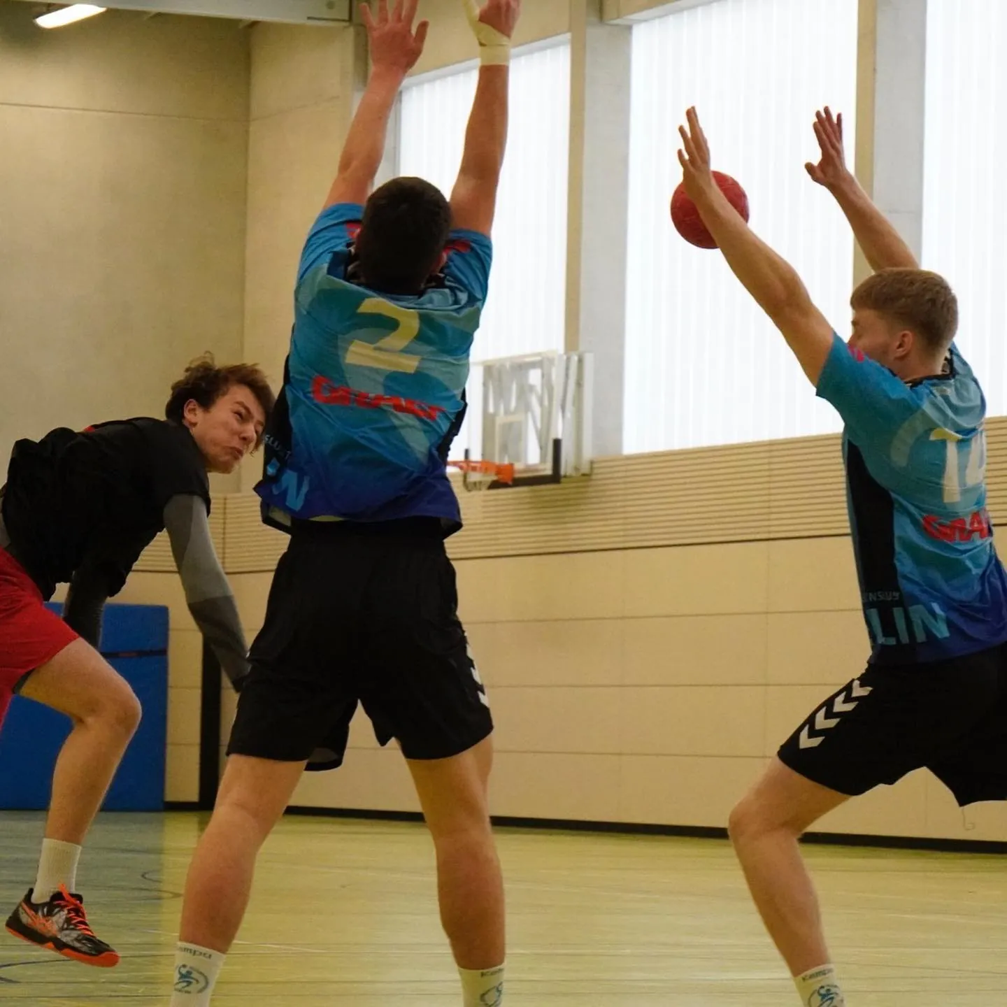 Foto 5 zum Beitrag Die mB I steht im #Halbfinale um den DW-Jugendpokal & startet in die Regionalliga Rückrunde! 💪🏼