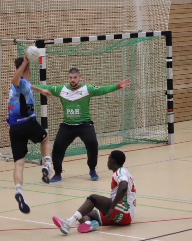 Foto 4 zum Beitrag Verbandsliga 11.10.2026 - SG Hermsdorf/ Waidmannslust II gegen TSV Rudow II