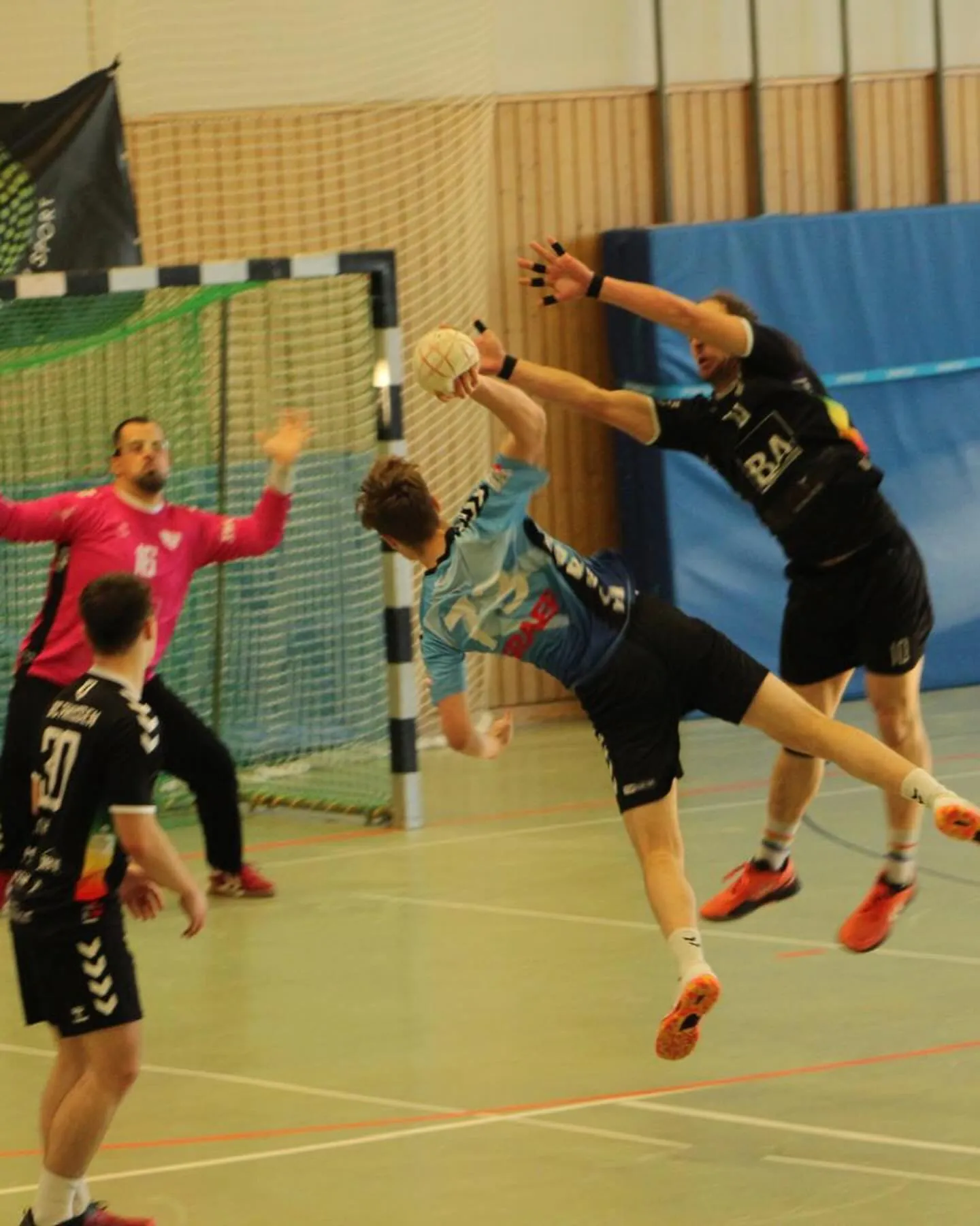 Foto 6 zum Beitrag Die 2. Männer sind Weihnachtsmeister der Verbandsliga!