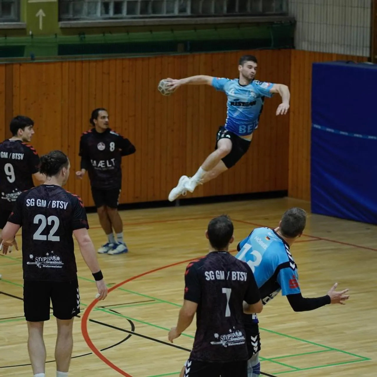 Foto 2 zum Beitrag Die 1. Männer sicherten sich am Wochenende einen souveränen Auswärtssieg gegen die @btsv_1850