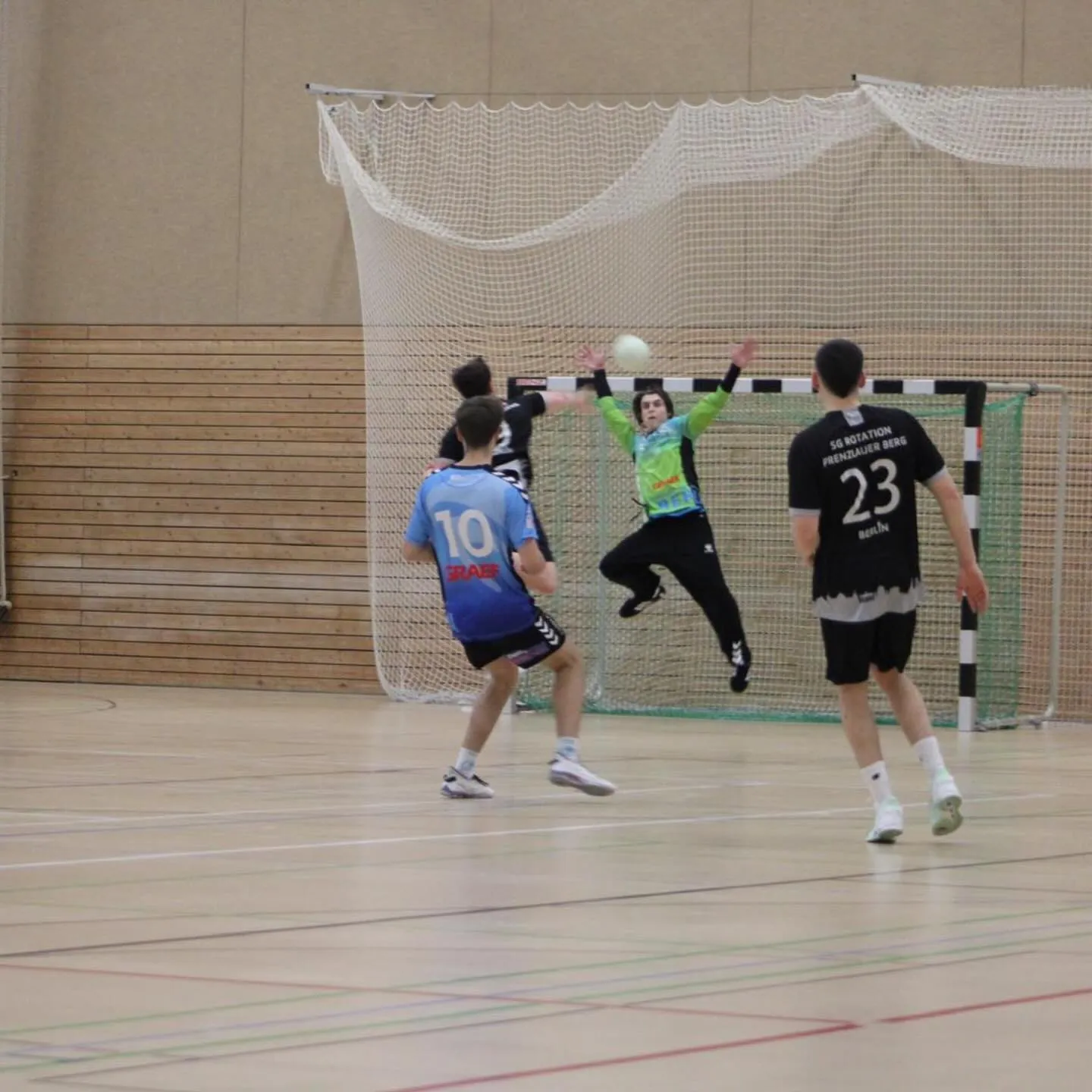 Foto 5 zum Beitrag Spitzenspiel der 2. Herren gegen Rotation