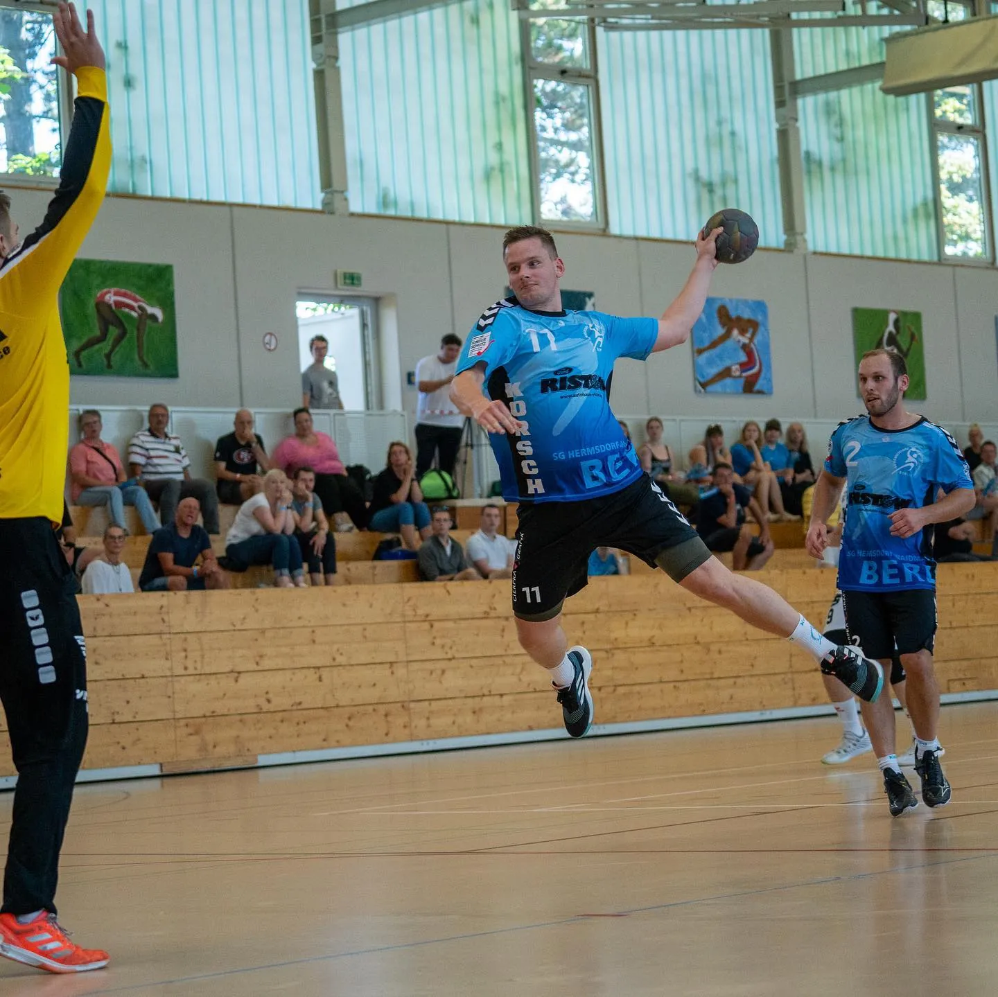Foto 4 zum Beitrag Schwacher Heimstart der 1. Männer 🤾‍♂️
